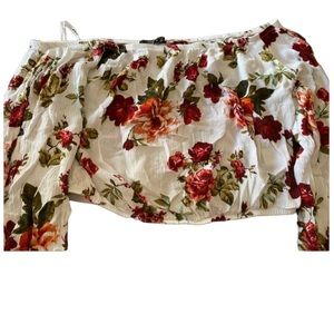 Ambiance Size Small white crop top